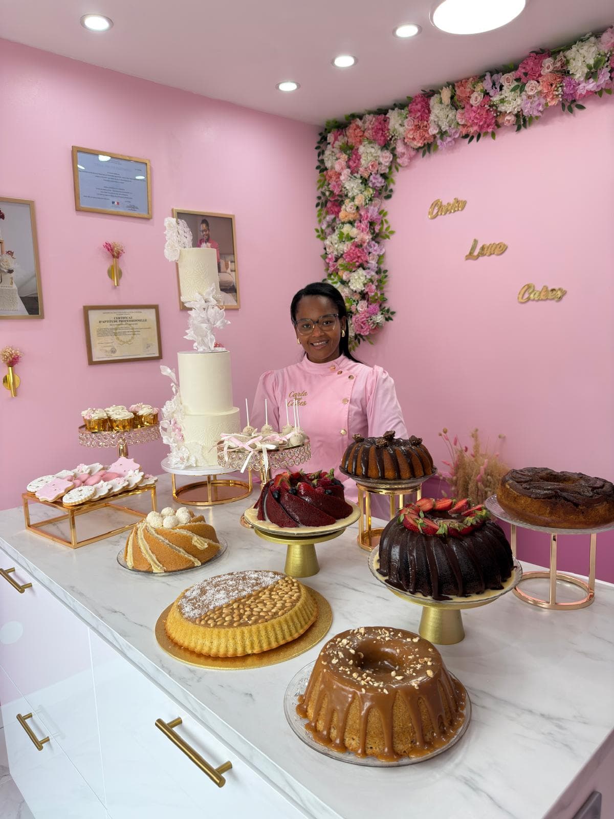 Branding visual para confeitaria